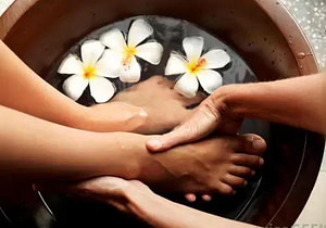 Royal Pedicure service in egbeda Lagos by estreme therapy